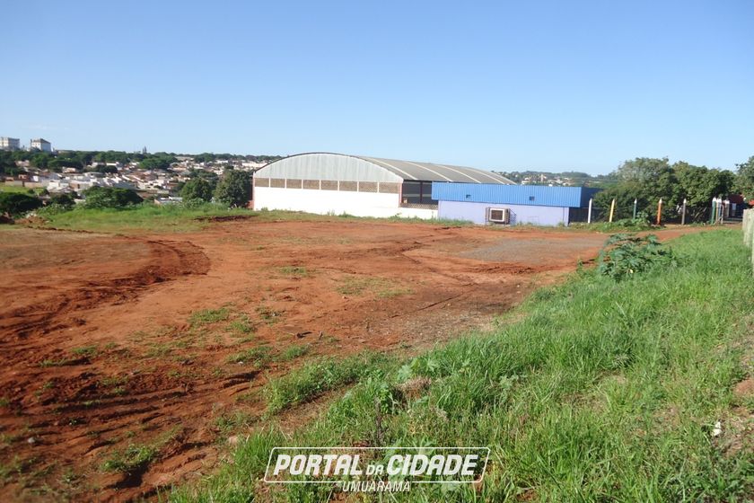 Terreno para alugar - 858m&sup2; - ZONA VII
