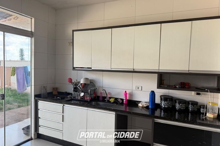 Casa &agrave; venda - 100m&sup2; - ZONA IV