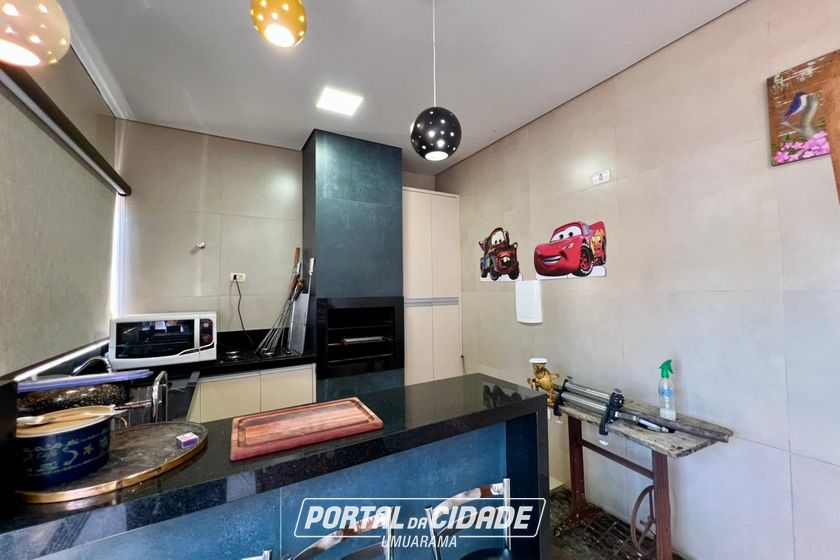 Casa &agrave; venda - 200m&sup2; - Zona IV