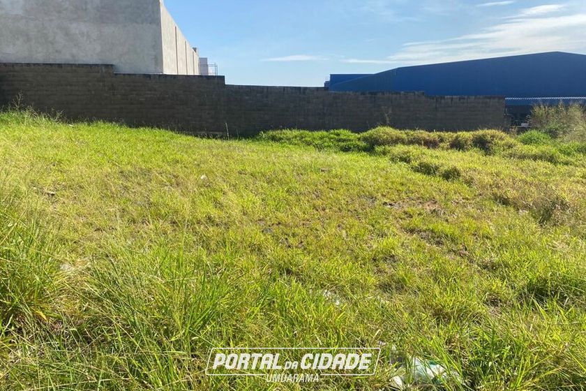Terreno &agrave; venda - 133m&sup2; - -