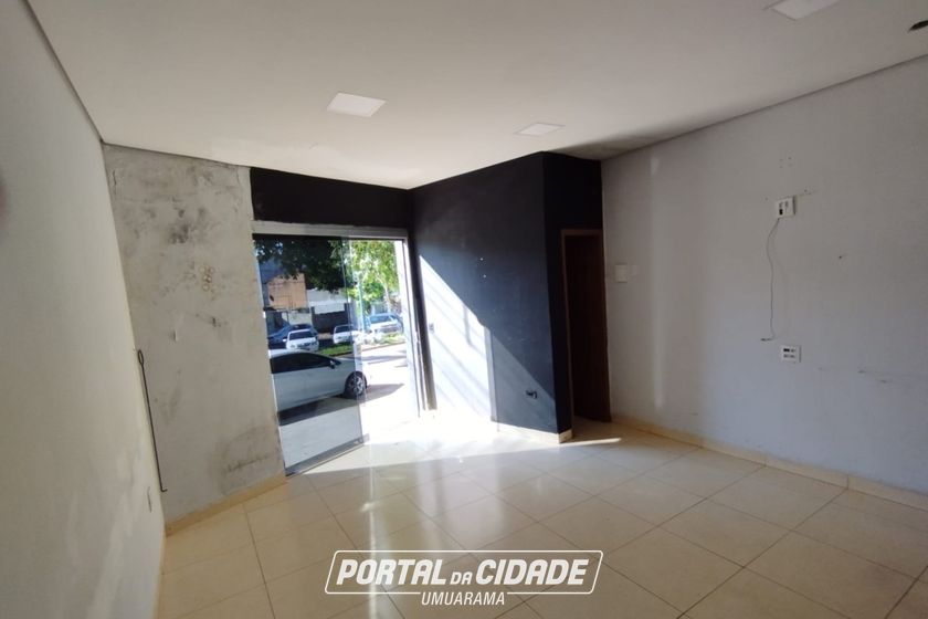 Sal&atilde;o Comercial para alugar - 30m&sup2; - Zona I