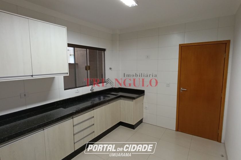 Apartamento para alugar - 110m&sup2; - ZONA II