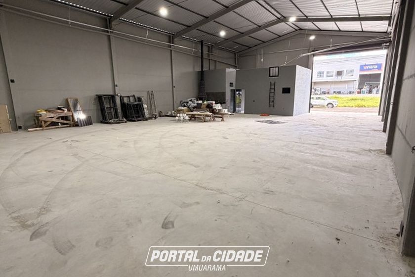 Sal&atilde;o Comercial para alugar - 330m&sup2; - Parque Viena