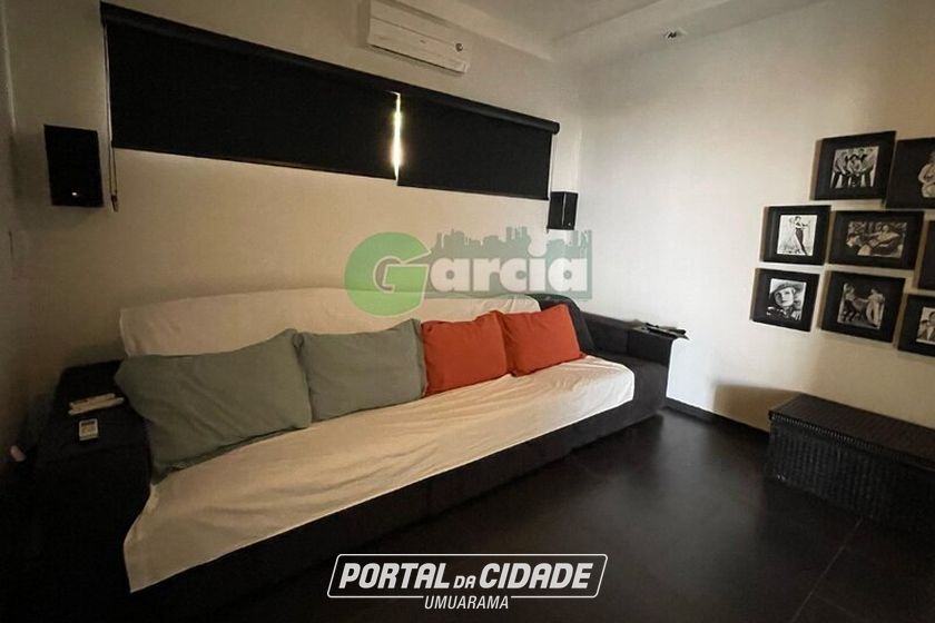 Casa &agrave; venda - 688m&sup2; - -