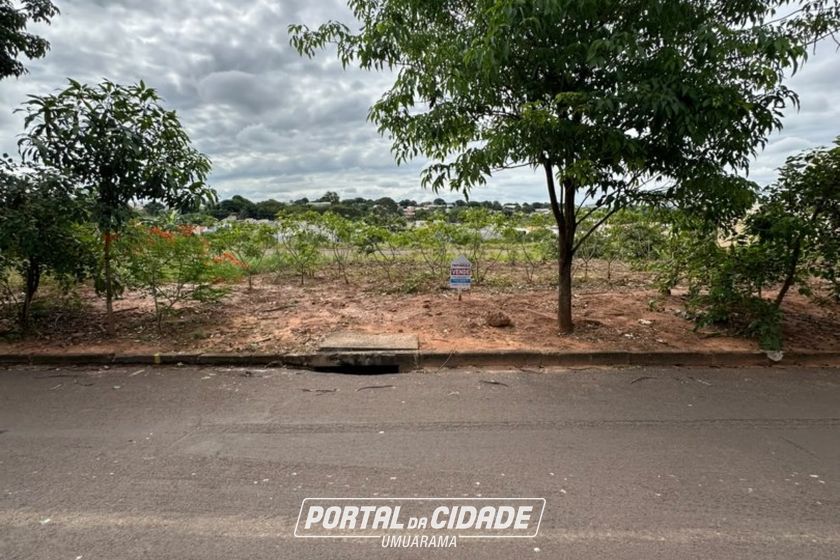 Terreno &agrave; venda - 214m&sup2; - JARDIM AEROPORTO