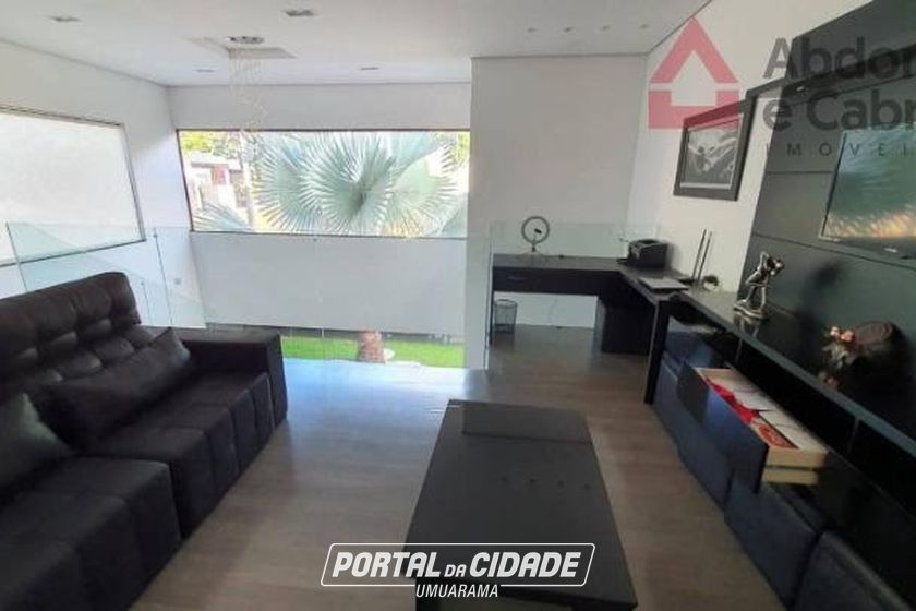 Casa &agrave; venda - 245m&sup2; - Zona V