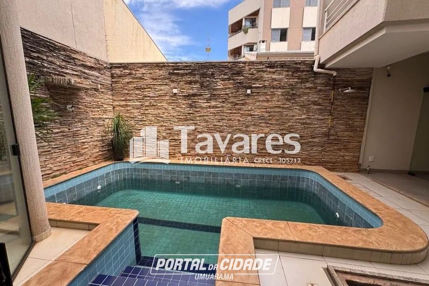 Sobrado para alugar - 305m&sup2; - Jardim dos Pr&iacute;ncipes