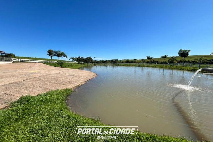 Ch&aacute;cara &agrave; venda - 