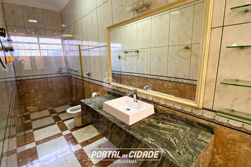 Casa &agrave; venda - 380m&sup2; - Zona I