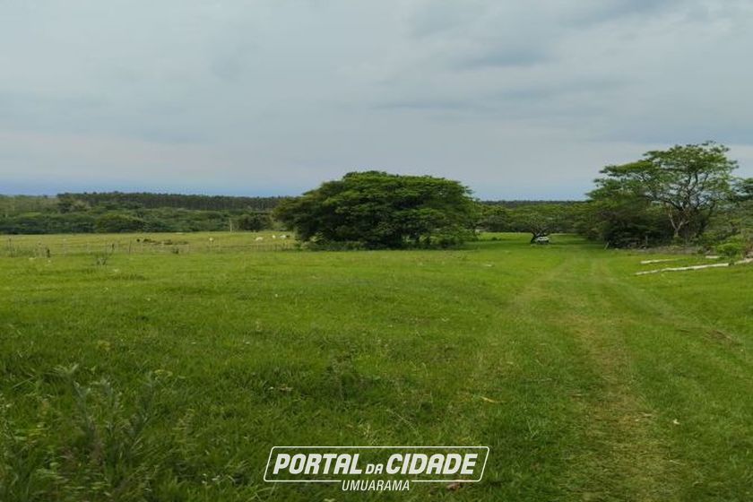 Ch&aacute;cara &agrave; venda - 