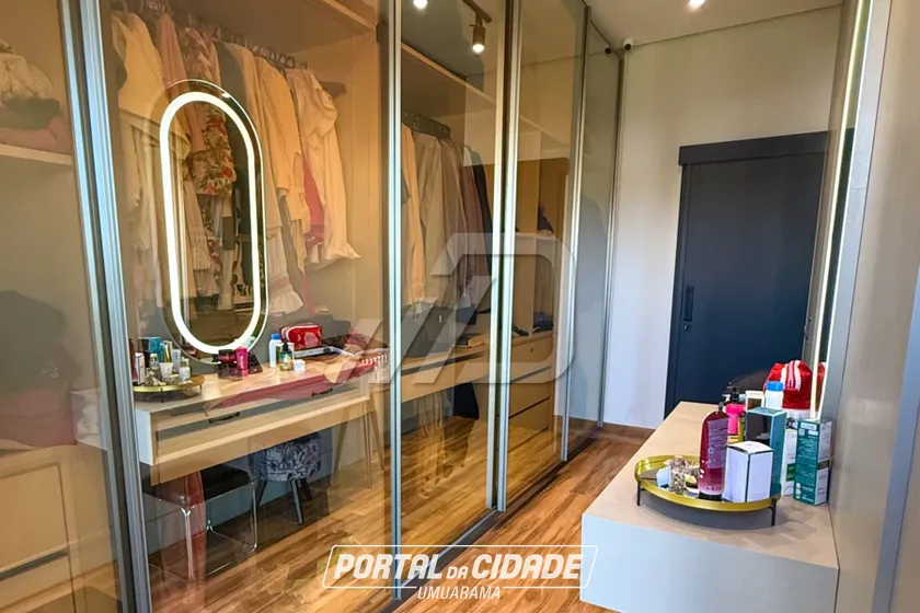 Casa &agrave; venda - 253m&sup2; - Paysage Essenza Condom&iacute;nio
