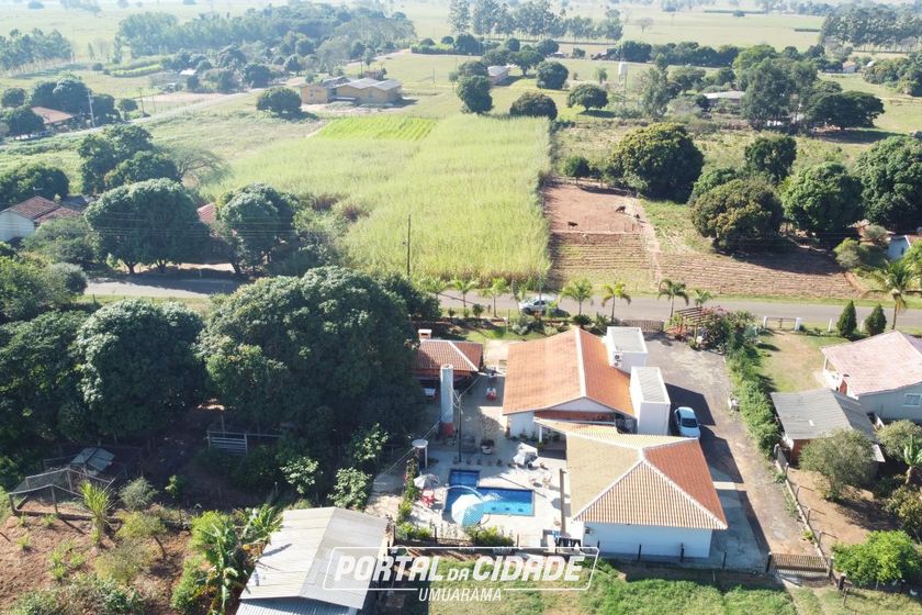 S&iacute;tio &agrave; venda - 200m&sup2; - &Aacute;rea Rural de Umuarama