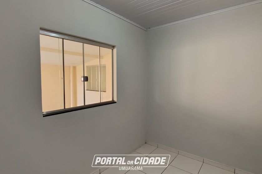 Casa para alugar - 324m&sup2; - ZONA V