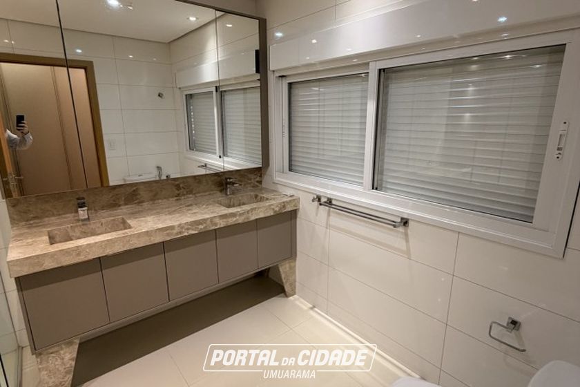 Apartamento &agrave; venda - 180m&sup2; - Zona III