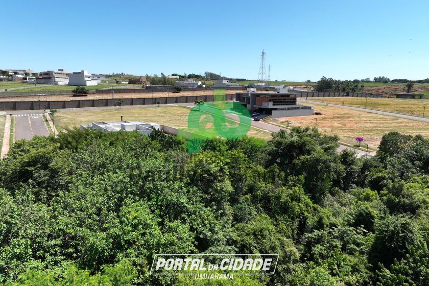 Terreno &agrave; venda - 400m&sup2; - Condominio Golden Lake