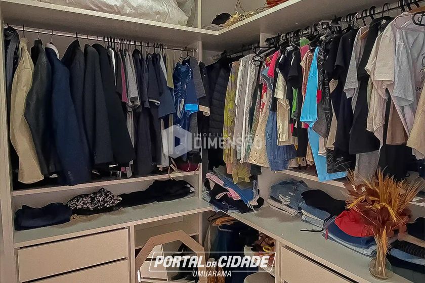 Sala Comercial &agrave; venda - 342m&sup2; - Centro