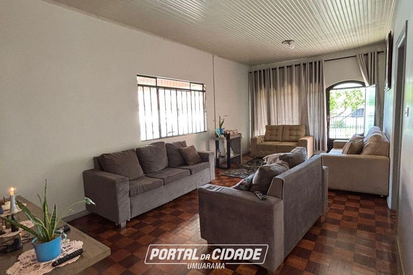 Casa &agrave; venda - 140m&sup2; - Zona VII