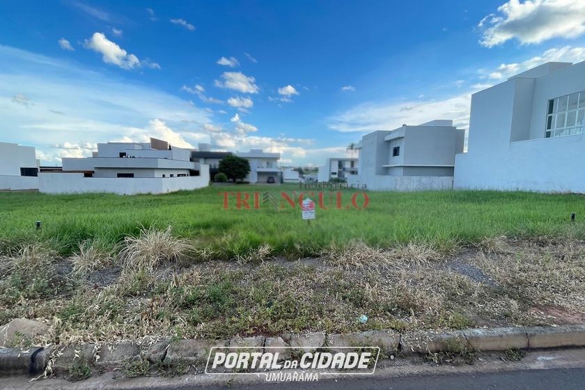 Terreno &agrave; venda - 243m&sup2; - CONDOMINIO PAYSAGE ESSENZA