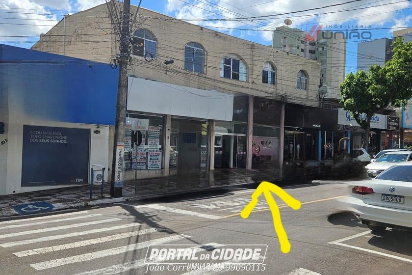 Sal&atilde;o Comercial &agrave; venda - 966m&sup2; - Zona III