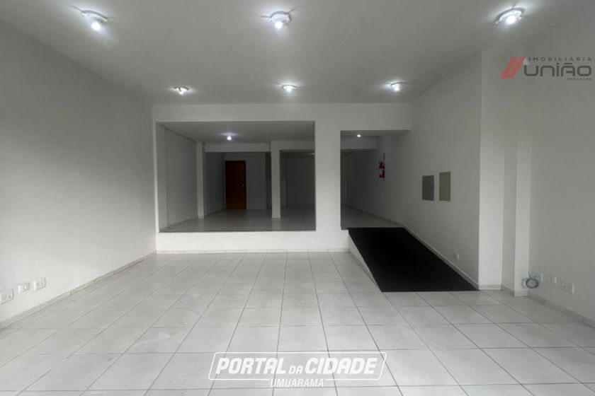 Sal&atilde;o Comercial para alugar - Zona II