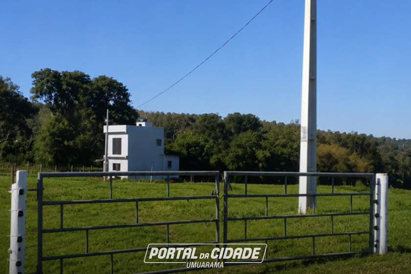Ch&aacute;cara &agrave; venda - 20000m&sup2; - Zona Rural