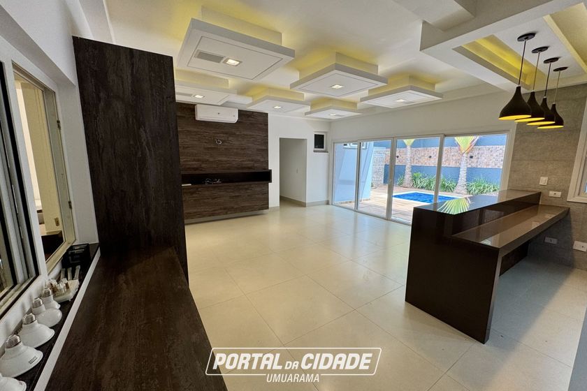 Casa &agrave; venda - 230m&sup2; - Condom&iacute;nio Royal Garden