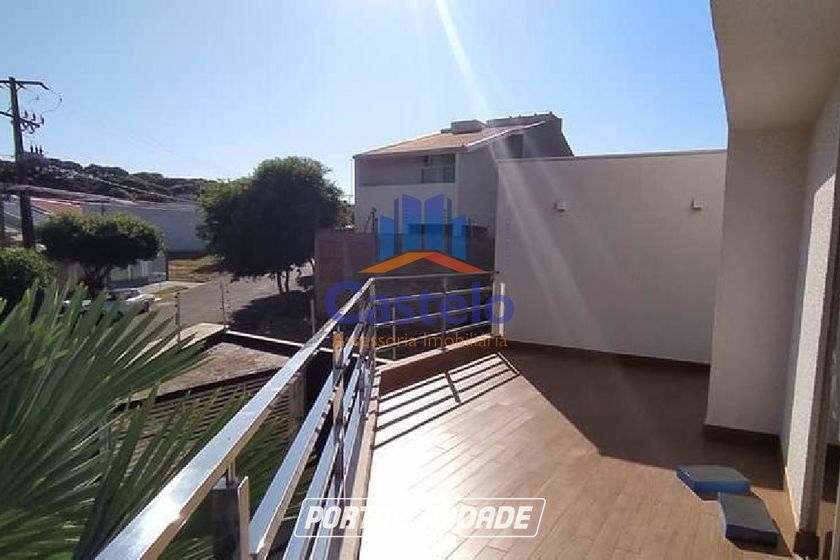 Casa &agrave; venda - 100m&sup2; - Parque Alto da Paran&aacute;