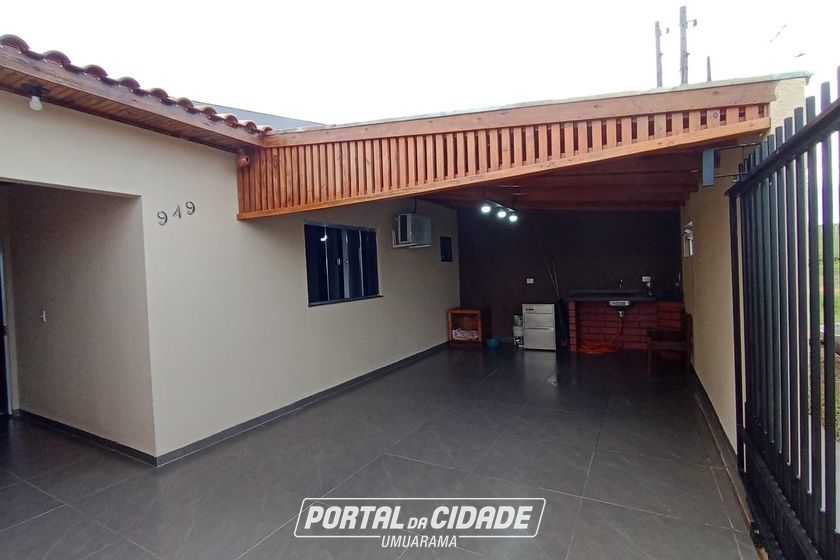 Casa &agrave; venda - 100m&sup2; - Serra dos Dourados