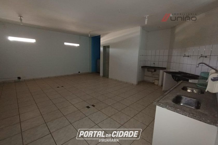 Sal&atilde;o Comercial para alugar - 880m&sup2; - Zona III
