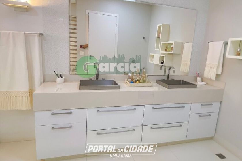 Casa &agrave; venda - 540m&sup2; - -