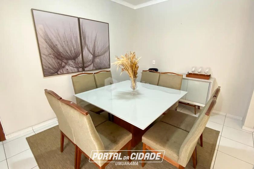 Sobrado &agrave; venda - 197m&sup2; - Zona II