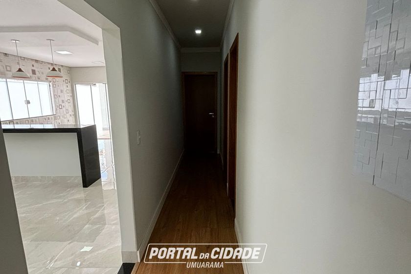 Casa &agrave; venda - 202m&sup2; - Zona 1a  Pr&oacute;ximo Ao Hospital Cemil