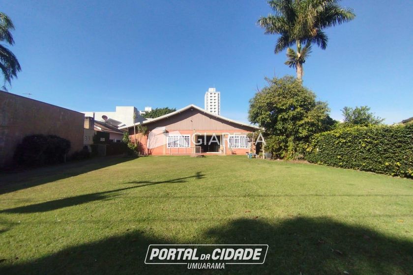 Casa &agrave; venda - 237m&sup2; - VILA INDUSTRIAL