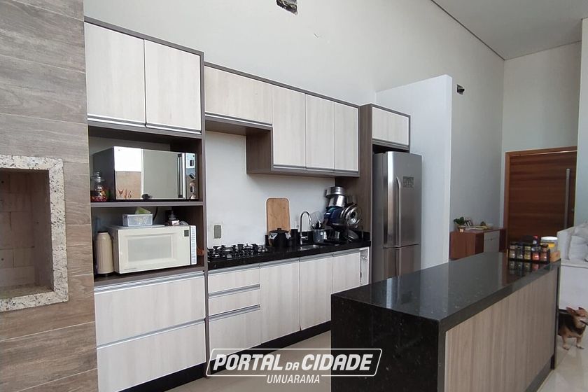 Casa &agrave; venda - 237m&sup2; - Jardim Oliveira