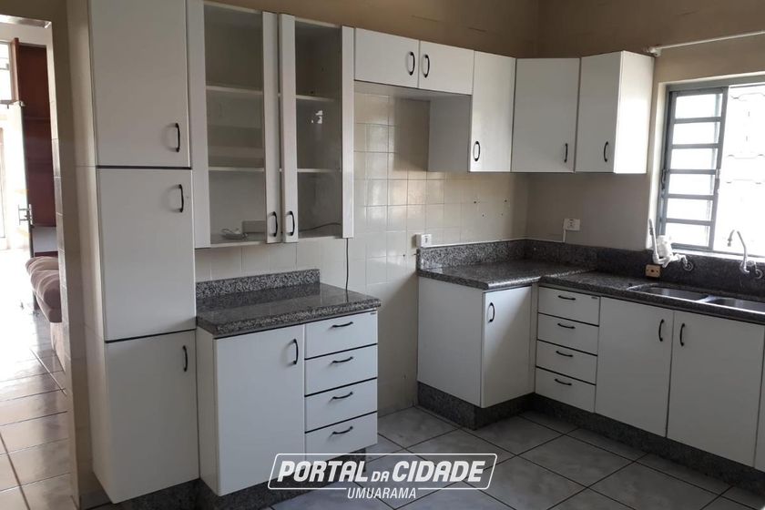 Casa &agrave; venda - 244m&sup2; - Zona I