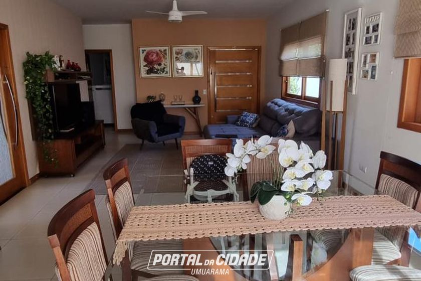 Casa &agrave; venda - 545m&sup2; - Zona VI