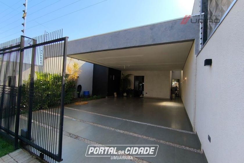 Casa &agrave; venda - 138m&sup2; - Jardim Azal&eacute;ia