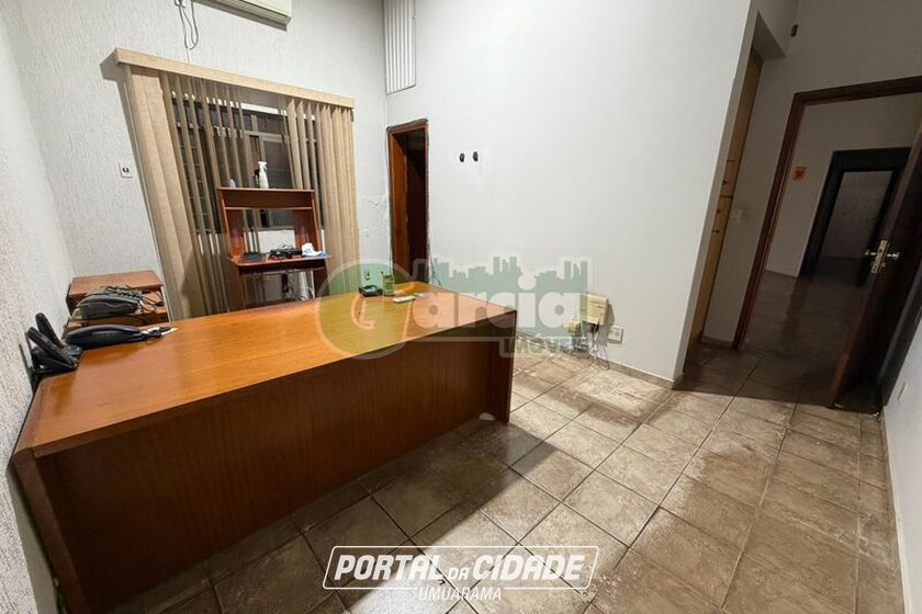 Sal&atilde;o Comercial para alugar - Zona II