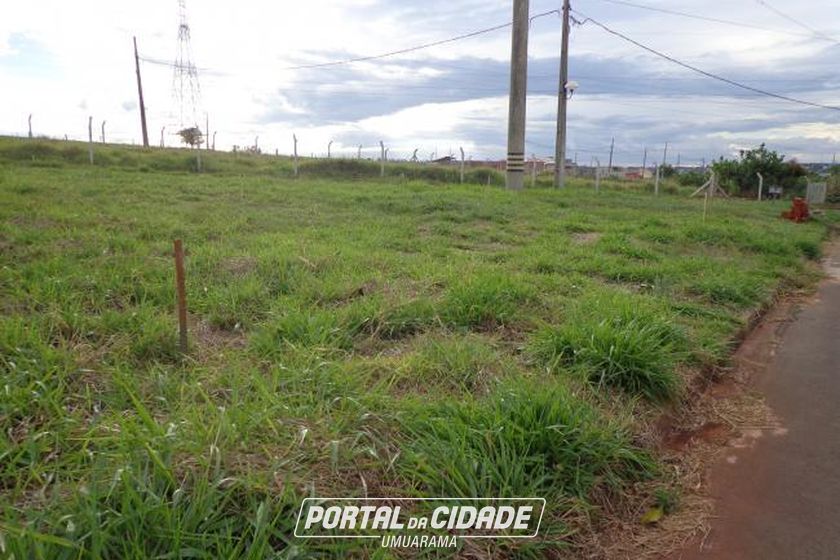 Terreno &agrave; venda - 218m&sup2; - Jardim Real