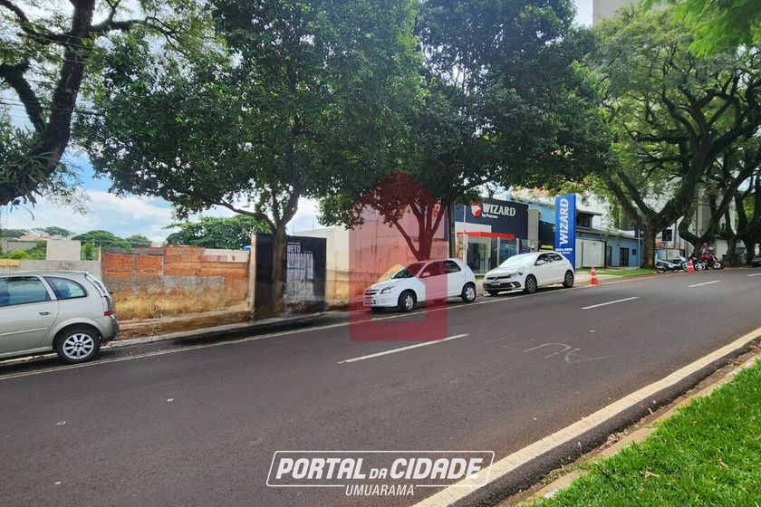 Terreno &agrave; venda - 525m&sup2; - Zona I