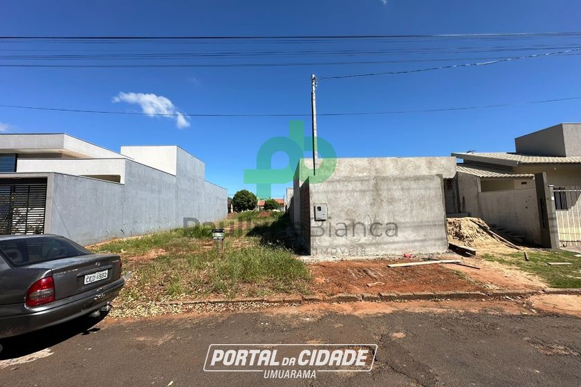 Terreno &agrave; venda - 180m&sup2; - Jardim San Martim