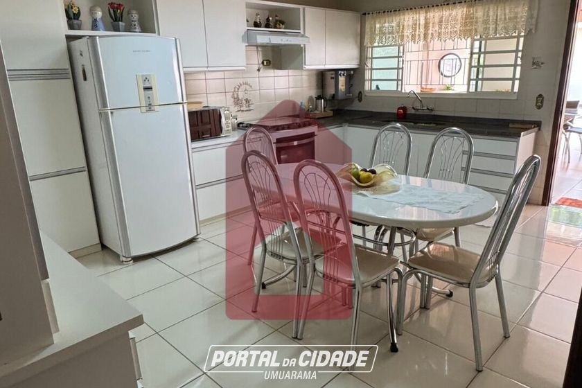 Casa &agrave; venda - 332m&sup2; - Zona I