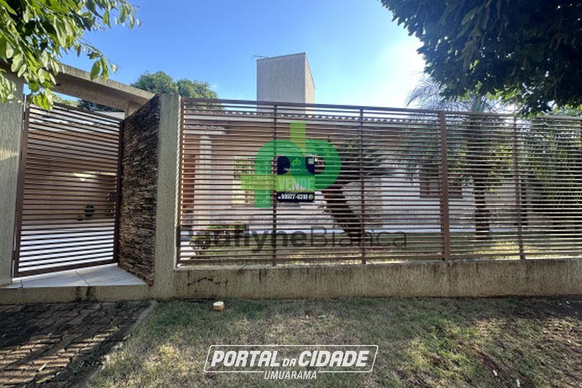 Casa &agrave; venda - 2688m&sup2; - Condominio Golden Lake