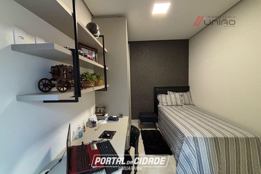 Casa &agrave; venda - 230m&sup2; - Conjunto Residencial Portal das &Aacute;guas