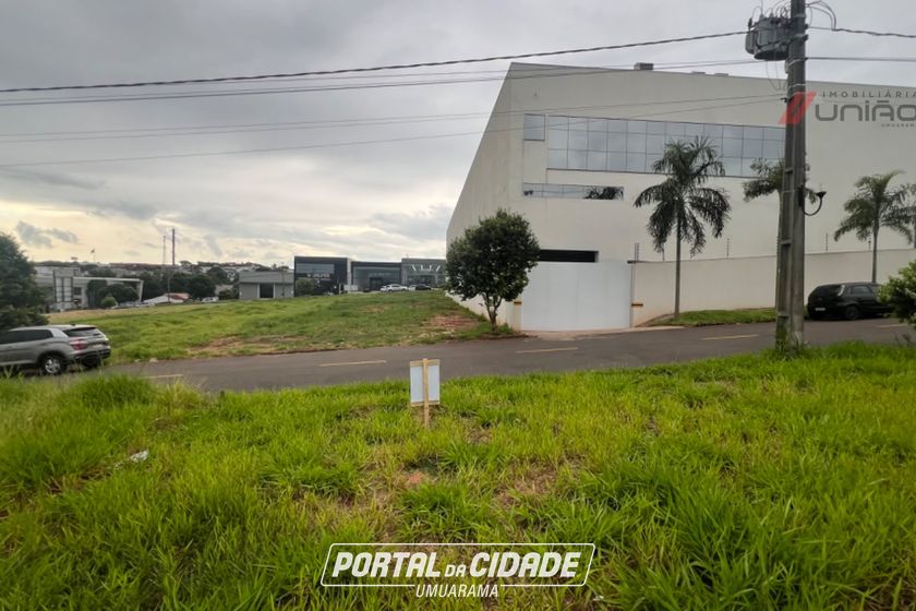 Terreno &agrave; venda - 180m&sup2; - Parque Residencial Interlagos