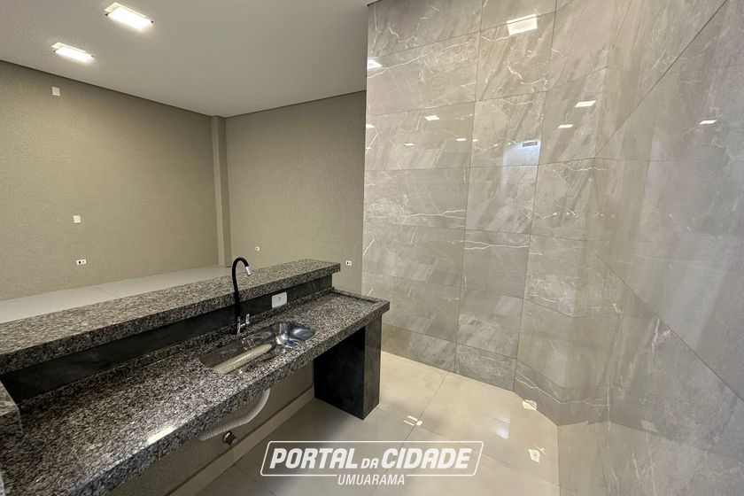 Sal&atilde;o Comercial para alugar - 300m&sup2; - Parque Interlagos