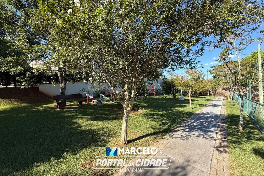 Terreno &agrave; venda - 610m&sup2; - Zona III