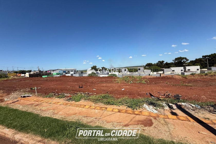 Terreno &agrave; venda - 250m&sup2; - JARDIM PANORAMA