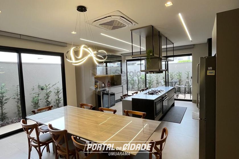 Sobrado &agrave; venda - 250m&sup2; - Condom&iacute;nio Essenza