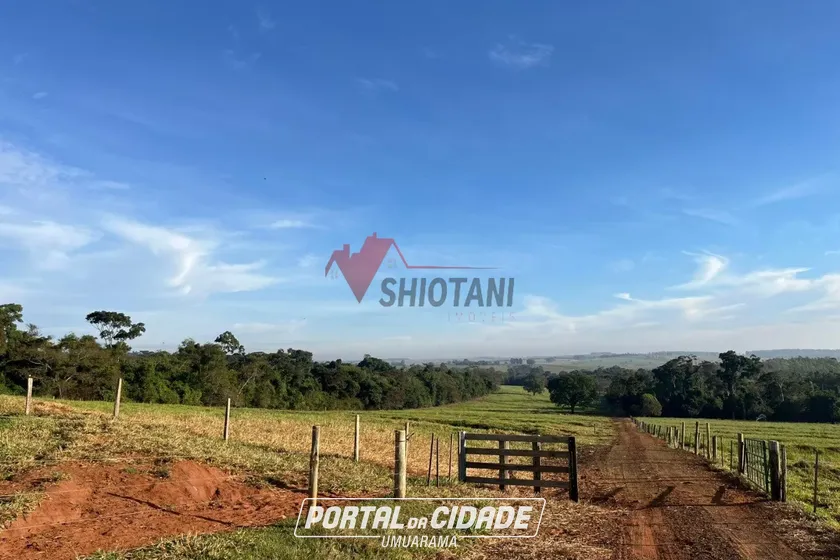 Ch&aacute;cara &agrave; venda - &Aacute;rea Rural de Umuarama
